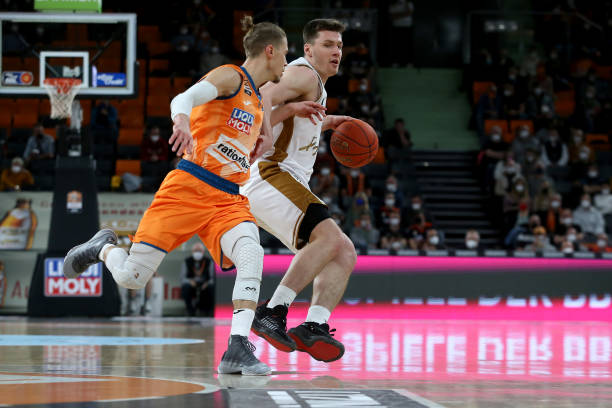 来自法国的 来自法国的