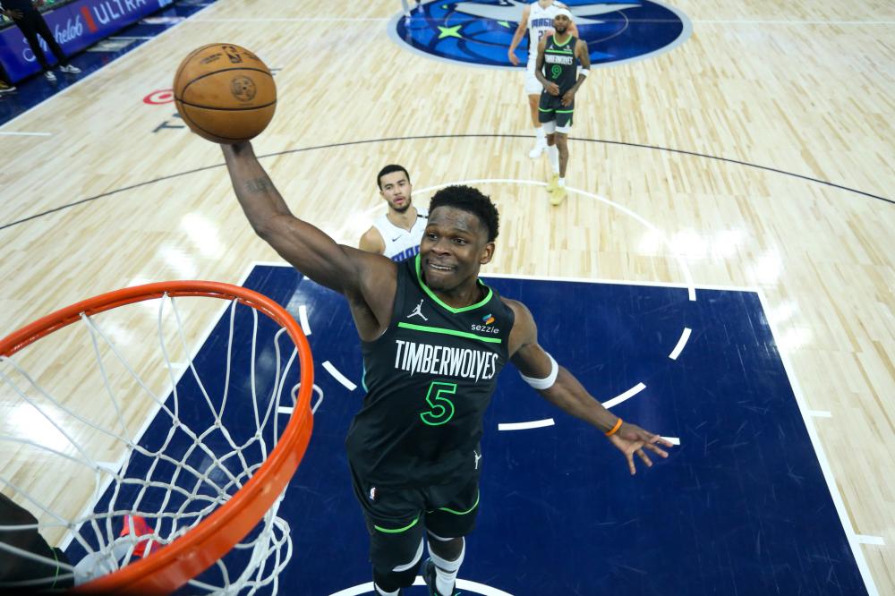 击皇马右路 击皇马右路